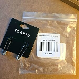 NWT Safety Pin Silver Earrings